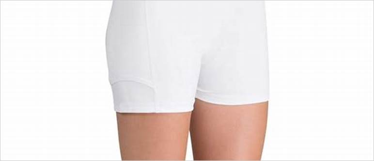 Tennis compression shorts